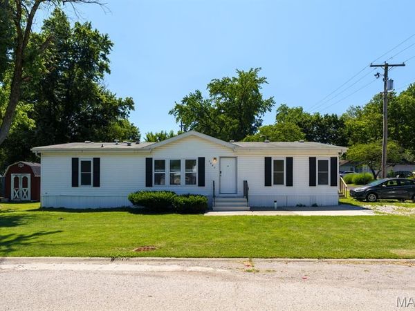 1800 Page Avenue, Belleville, IL 62221