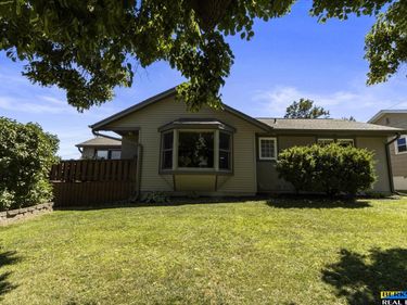 7727 Main Street, Ralston, NE 68127