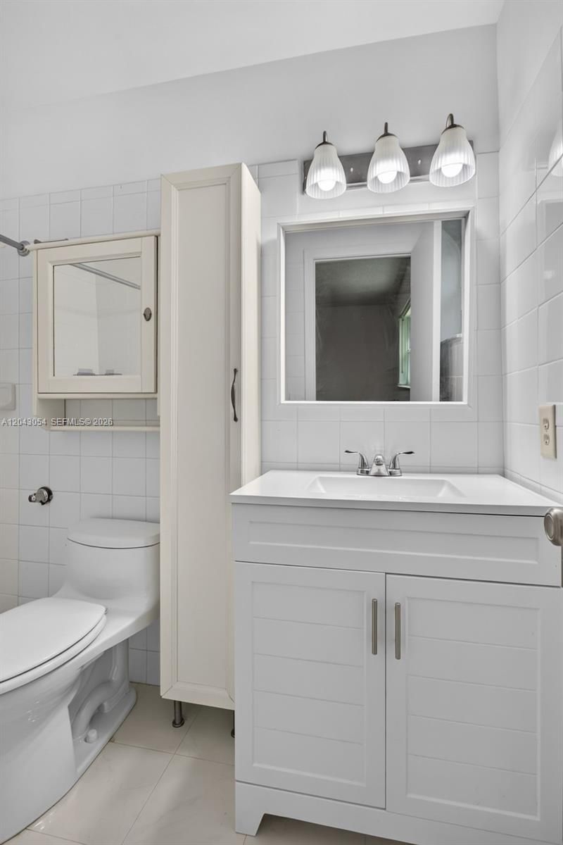2640 NW 67th Ter , Margate, FL 33063 Photo
