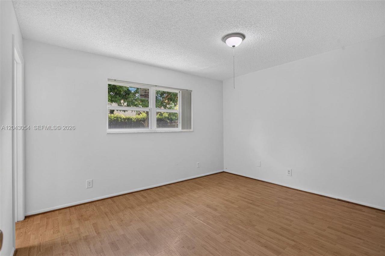 2640 NW 67th Ter , Margate, FL 33063 Photo