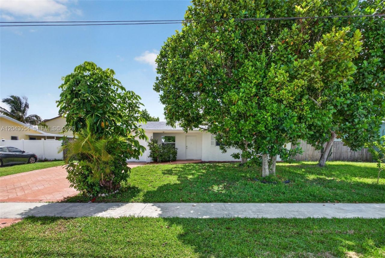 2640 NW 67th Ter , Margate, FL 33063 Photo