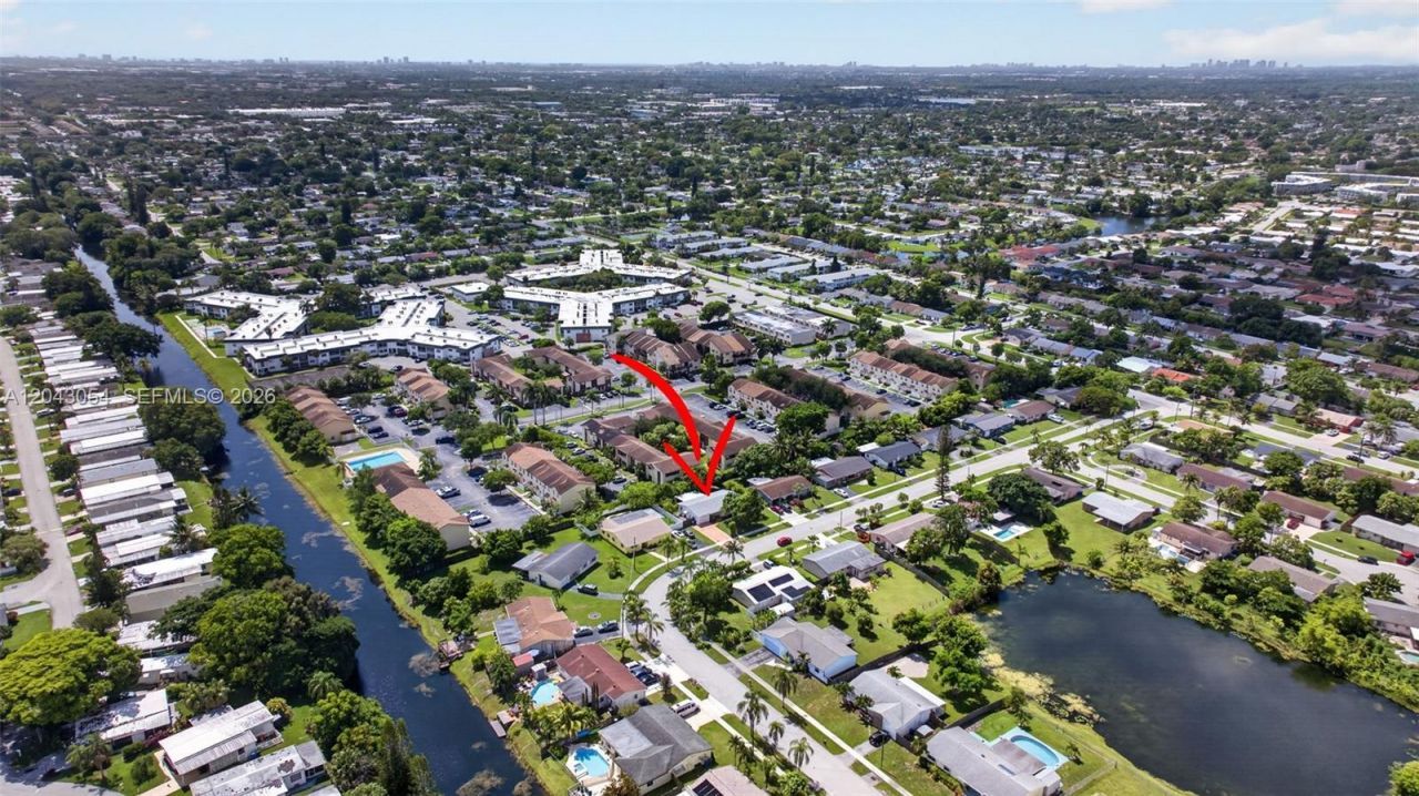 2640 NW 67th Ter , Margate, FL 33063 Photo