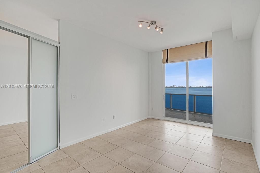 725 NE 22nd St , Unit 8B, Miami, FL 33137 Photo