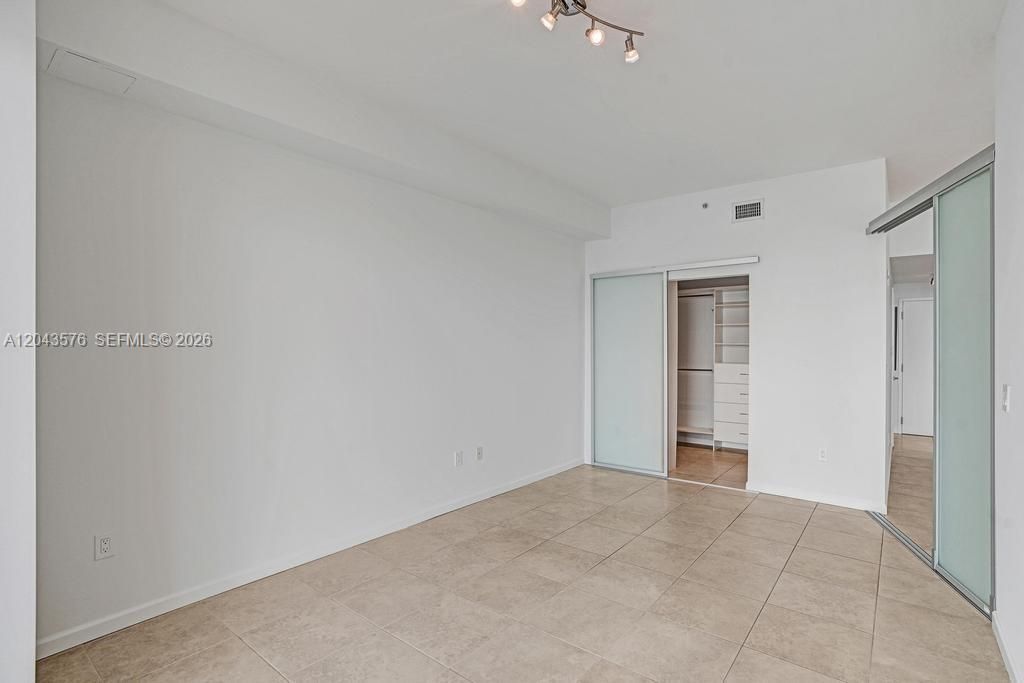 725 NE 22nd St , Unit 8B, Miami, FL 33137 Photo