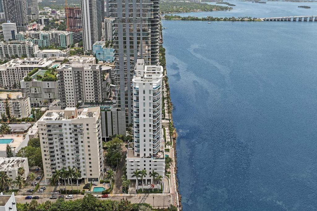 725 NE 22nd St , Unit 8B, Miami, FL 33137 Photo