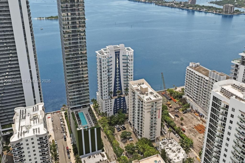 725 NE 22nd St , Unit 8B, Miami, FL 33137 Photo