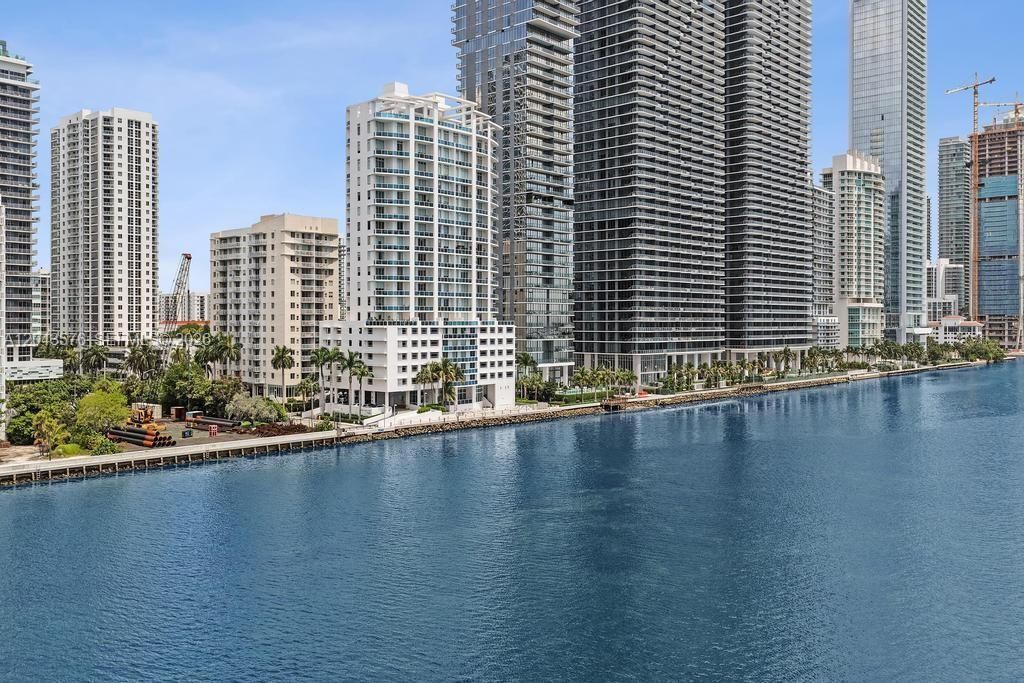 725 NE 22nd St , Unit 8B, Miami, FL 33137 Photo