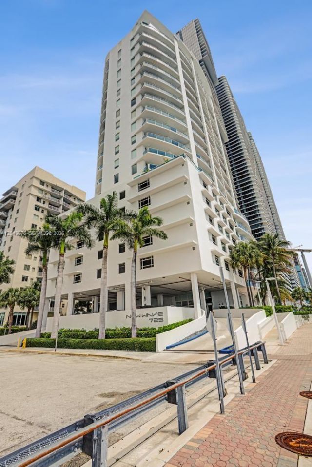 725 NE 22nd St , Unit 8B, Miami, FL 33137 Photo