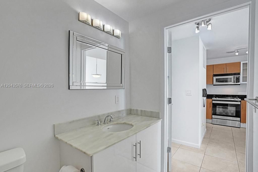 725 NE 22nd St , Unit 8B, Miami, FL 33137 Photo