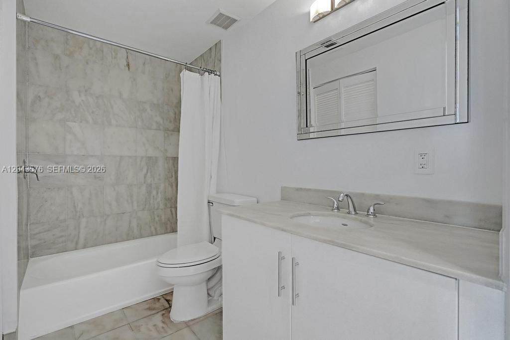 725 NE 22nd St , Unit 8B, Miami, FL 33137 Photo