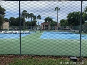 10794 N Kendall Dr, Unit B22, Miami, FL 33176 Photo