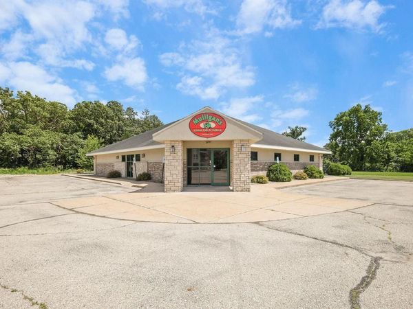 830 Oregon Center Drive, Oregon, WI 53575