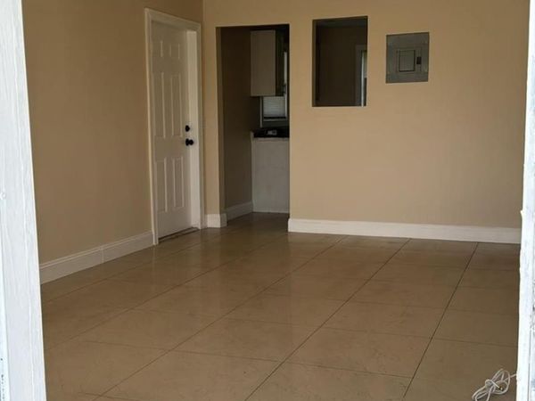 3734 Avenue S, Riviera Beach, FL 33404