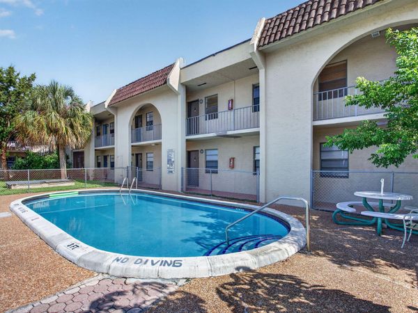 2141 NE 42nd Street, Unit 212, Lighthouse Point, FL 33064