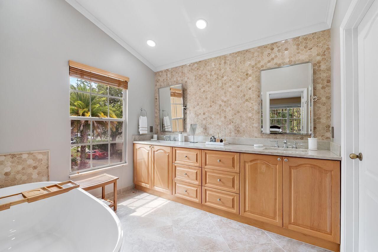 3904 Sanctuary Drive, Coral Springs, FL 33065 Photo