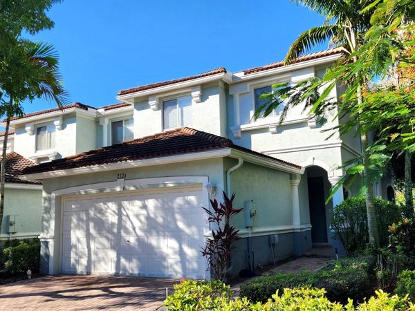 2124 Oakmont Drive, Riviera Beach, FL 33404