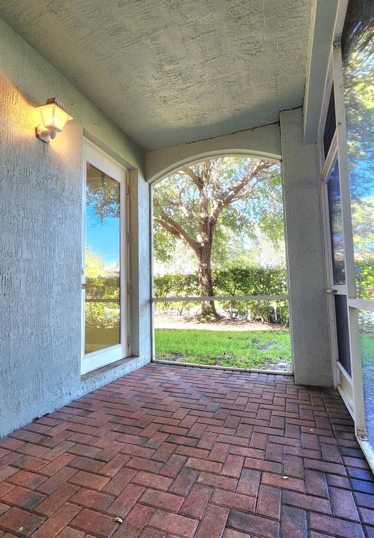 2124 Oakmont Drive, Riviera Beach, FL 33404 Photo