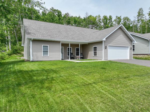 915 N Basswood Avenue, Duluth, MN 55811
