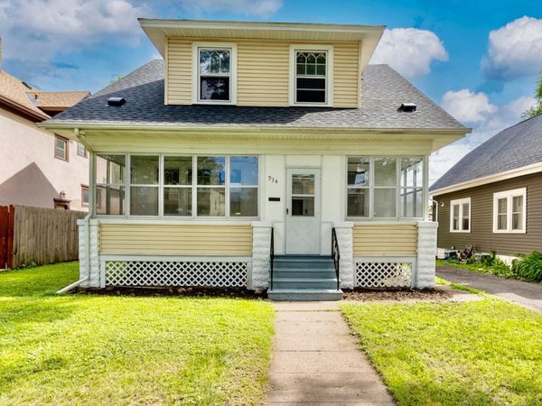 934 Central Avenue W, Saint Paul, MN 55104