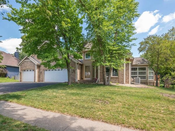 13420 Pennock Avenue, Apple Valley, MN 55124