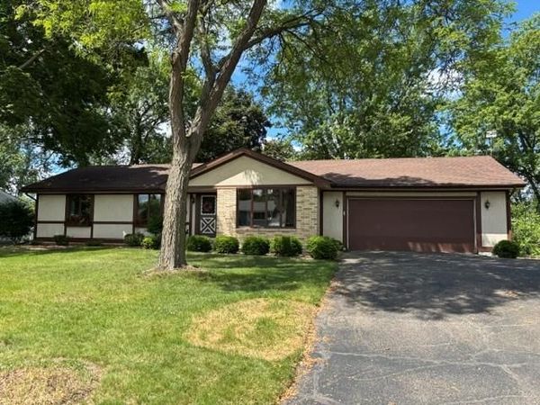 8133 Xenia Avenue N, Brooklyn Park, MN 55443