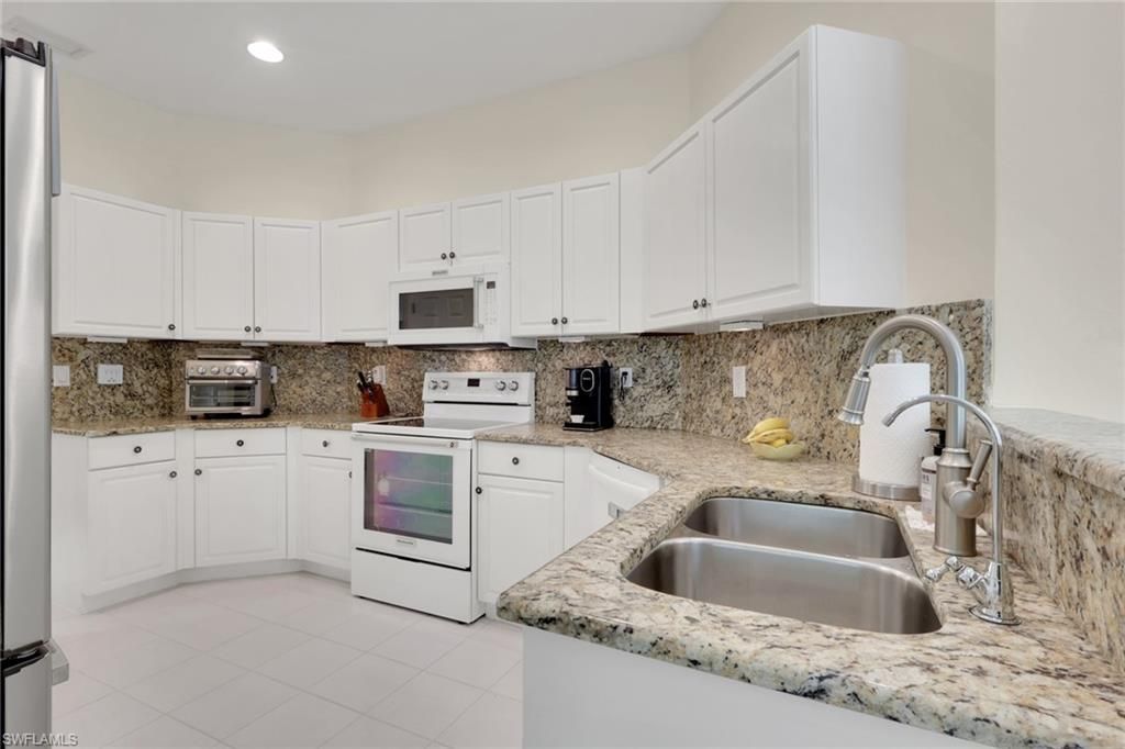 128 Livermore Ln, Naples, FL 34119 Photo