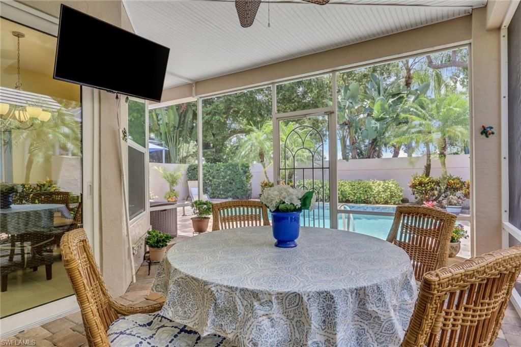 128 Livermore Ln, Naples, FL 34119 Photo