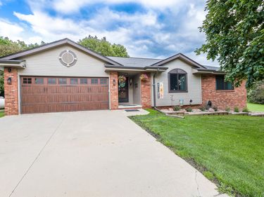 57963 INGLEWOOD Lane, GLENWOOD, IA 51534