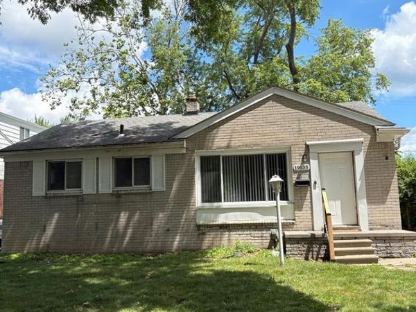 19535 Woodmont Street, Harper Woods, MI 48225