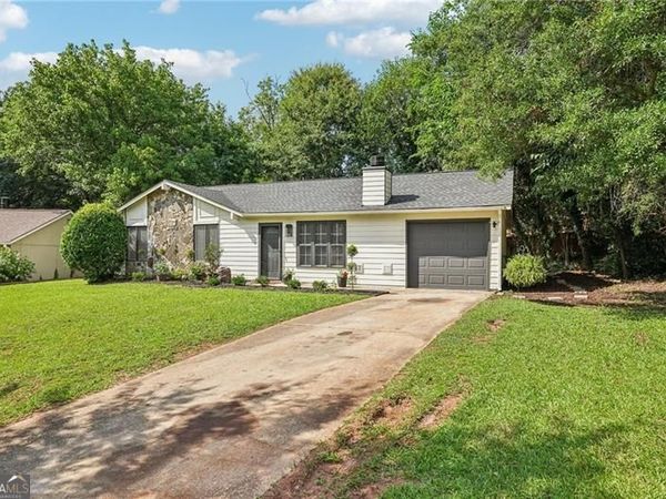 1050 Park West Court, Stone Mountain, GA 30088