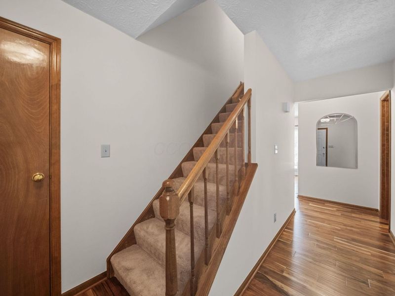 6900 Pine Bark Lane, Columbus, OH 43235 Photo 17