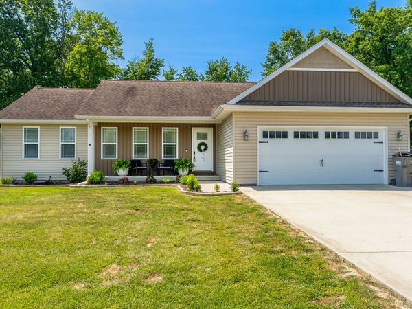 6123 Chandler Drive , Carterville, IL 62918