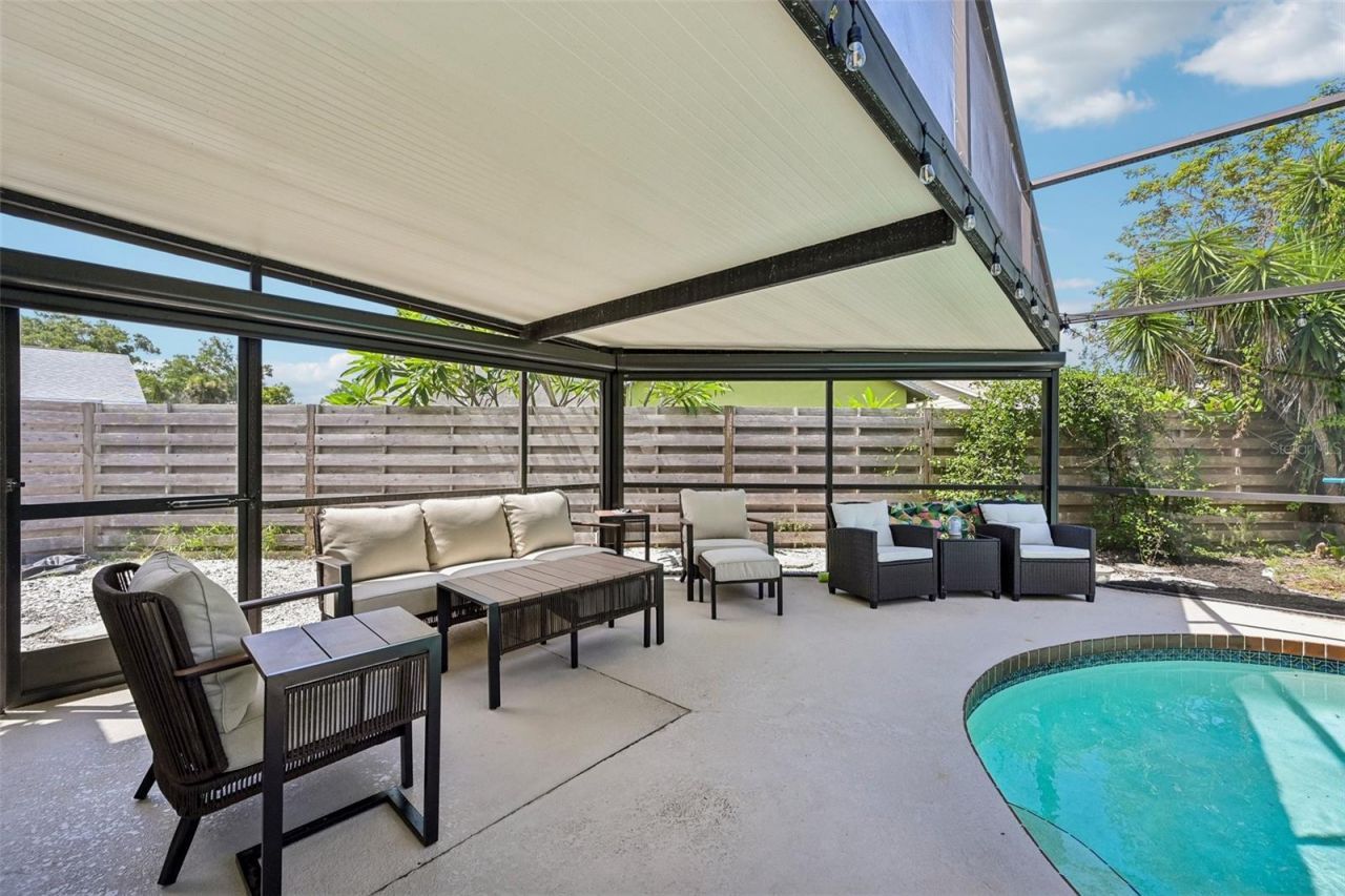 4712 Glenbrooke Drive, Sarasota, FL 34243 Photo