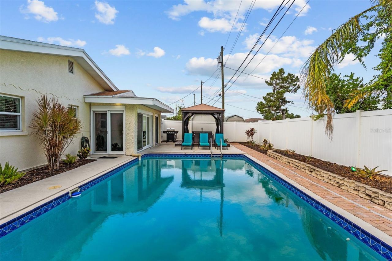 10472 Orange Blossom Lane , Seminole, FL 33772 Photo