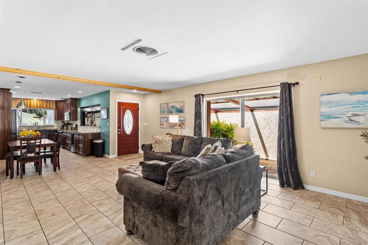 10472 Orange Blossom Lane , Seminole, FL 33772 Photo
