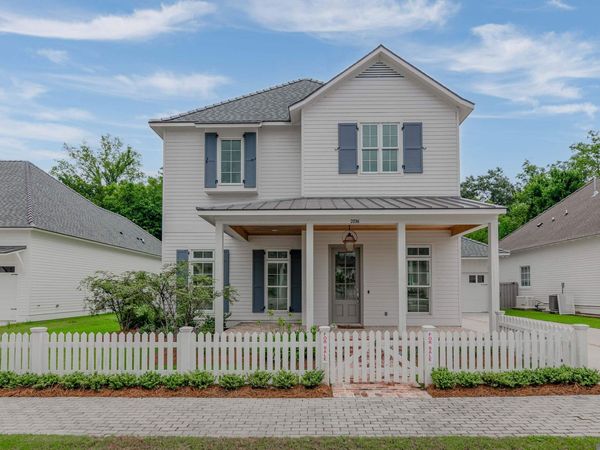 2736 Pointe-marie Dr, Baton Rouge, LA 70820