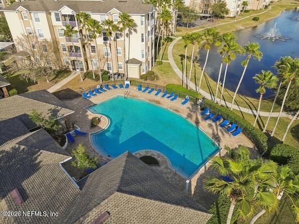 7801 POINT MEADOWS Drive, Unit 2101, Jacksonville, FL 32256