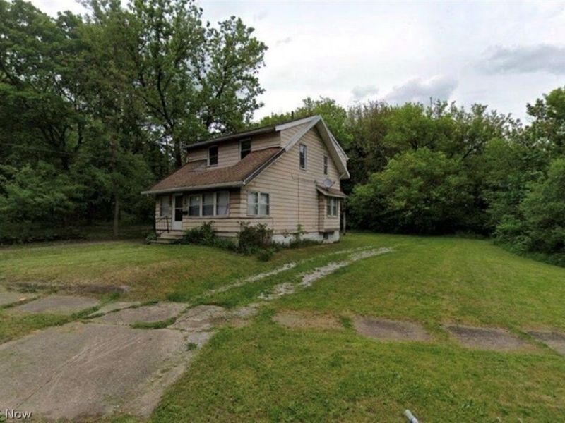 957 Bank Street, Akron, OH 44305 Photo 1