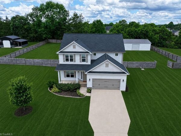 139 Wade Eaton Drive , Mocksville, NC 27028
