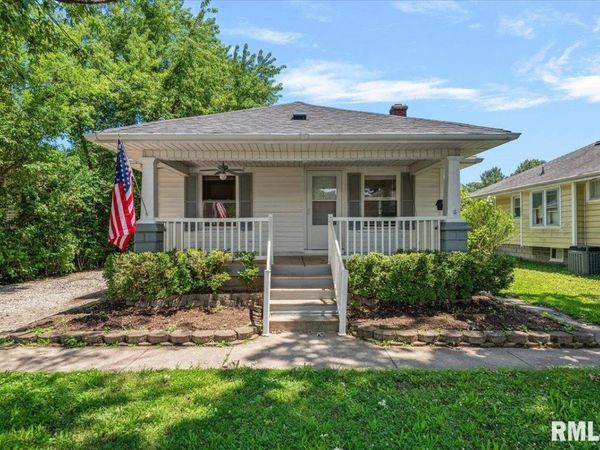 550 S WASHINGTON Street, Taylorville, IL 62568