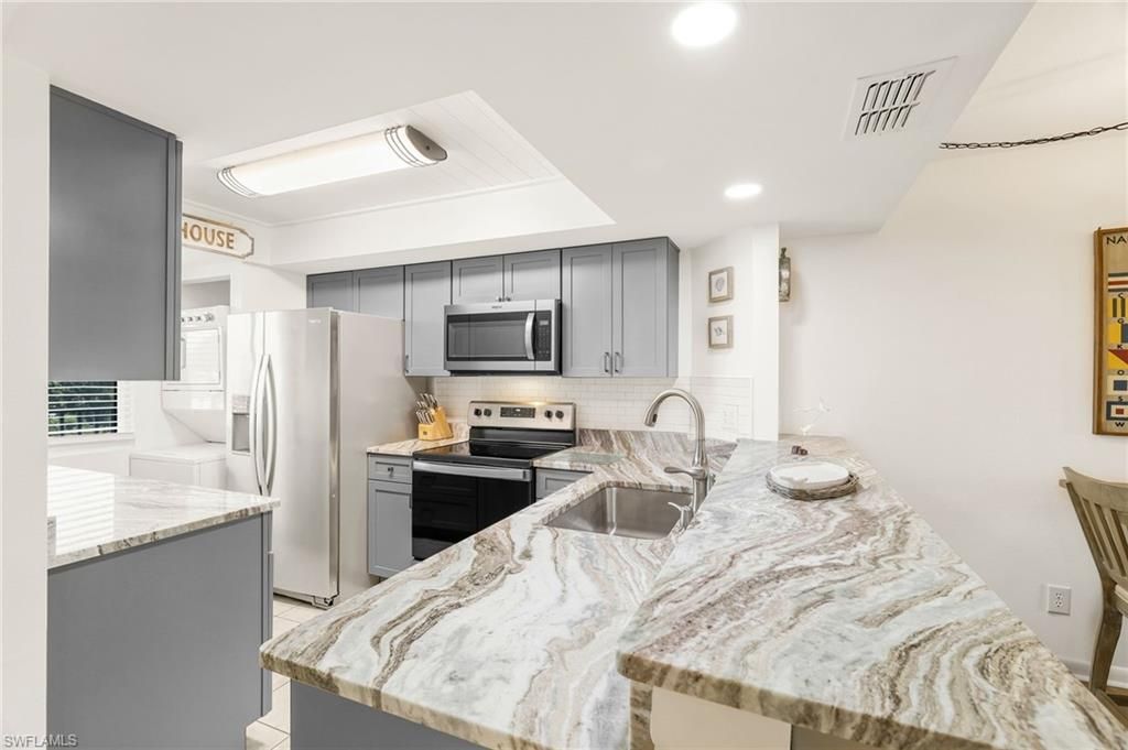 6645 Estero Blvd, Unit 305, Fort Myers Beach, FL 33931 Photo