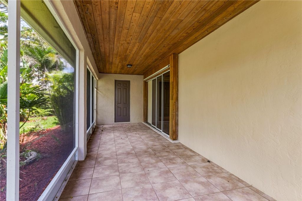 1365 38th Avenue, Vero Beach, FL 32960 Photo