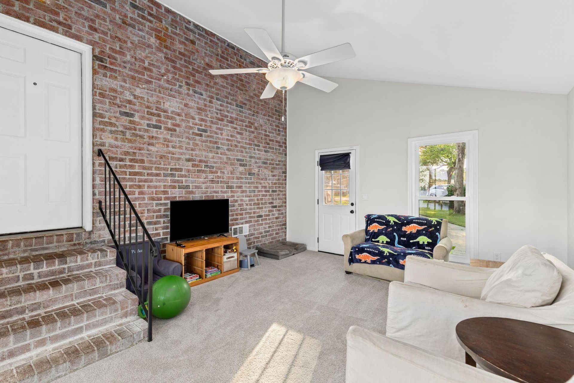 23 Charlyn Drive Photo 24