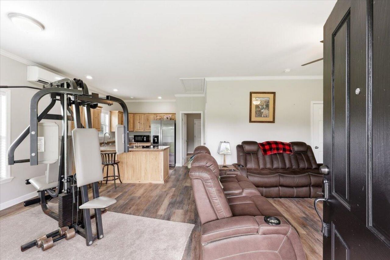 2495 Eutaw Road Photo 9