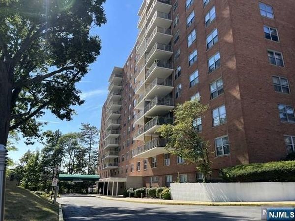 301 Beech Street 8D, HACKENSACK, NJ 07601