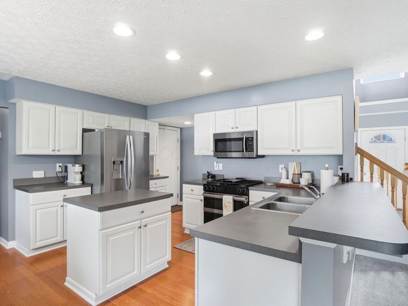 6326 Champions Drive, Westerville, OH 43082 Photo 18