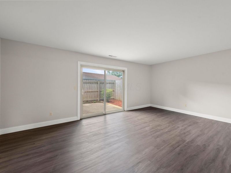 1030 Galliton Court, Unit F, Columbus, OH 43220 Photo 3