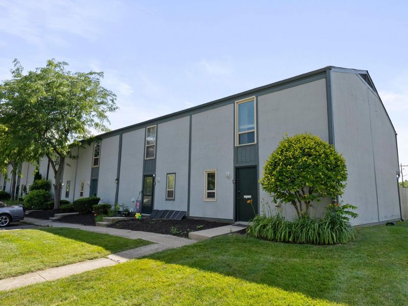 1030 Galliton Court, Unit F, Columbus, OH 43220 Photo 35