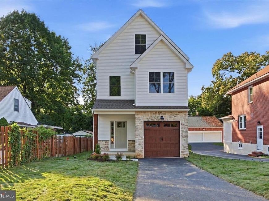 212 Chestnut Street, Newtown Square, PA 19073 Main Photo