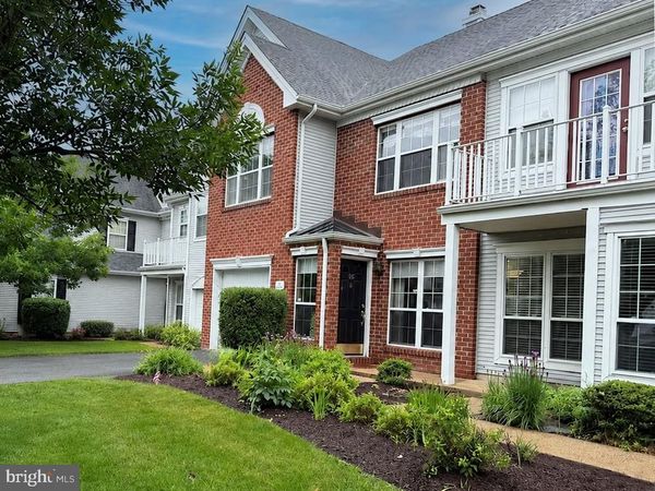 305 AMBERLEIGH DRIVE , PENNINGTON, NJ 08534